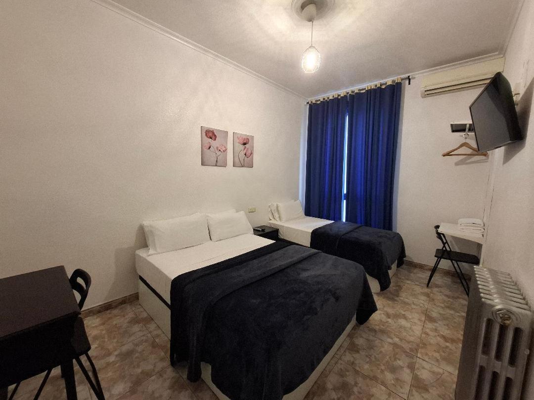Hostal Palacios Fuencarral Madryt Zewnętrze zdjęcie